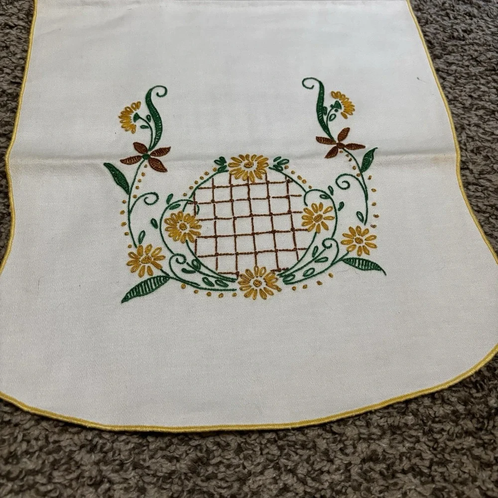 Embroidered Floral Table Dresser Runners Oblong Vintage Yellow Green 2 Sizes